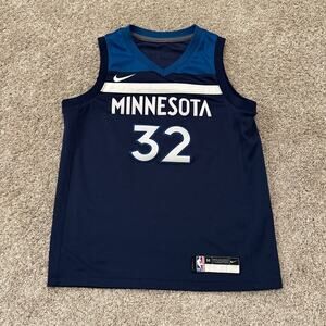 Nike Minnesota Timberwolves Jersey Karl Anthony Towns 32 Boys size Medium